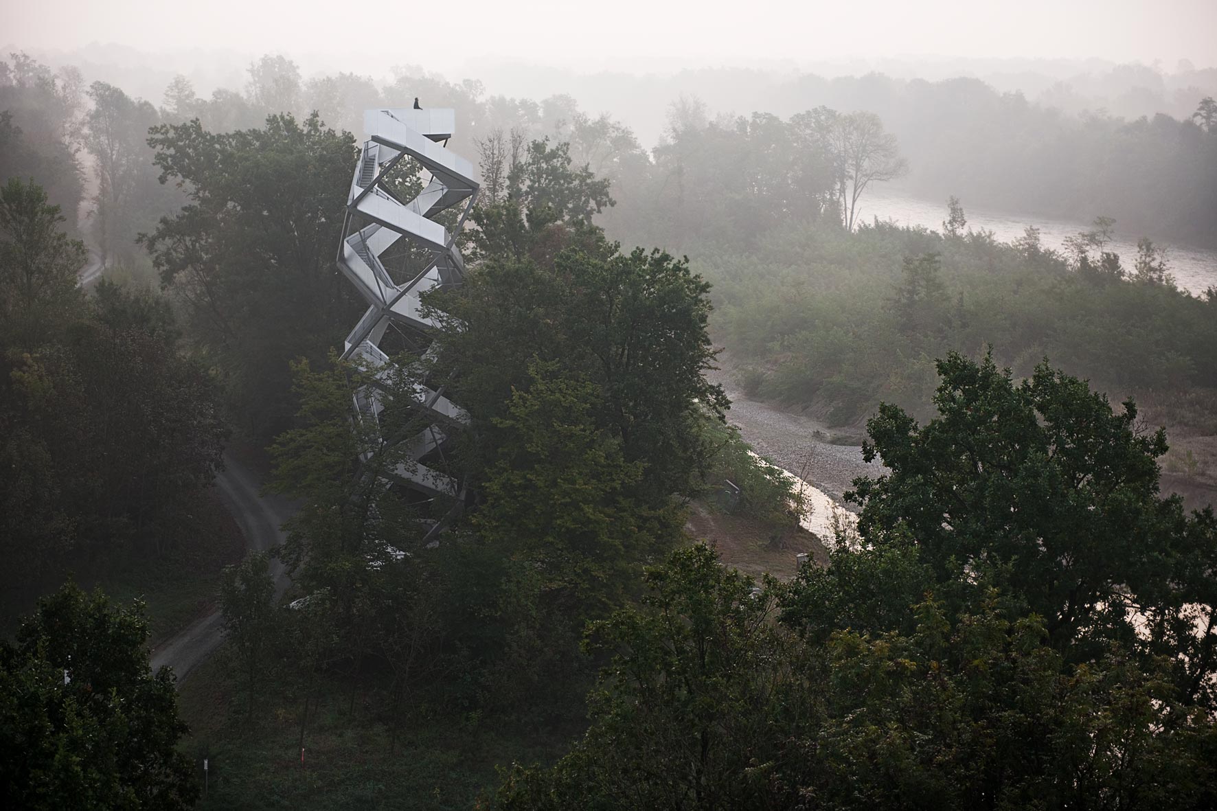 terrain-MUR-tower-mist-atmosphere